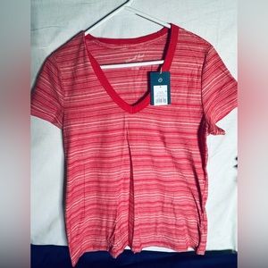 New with tags, universal threads, pink striped crew, cut neck shirt size Small